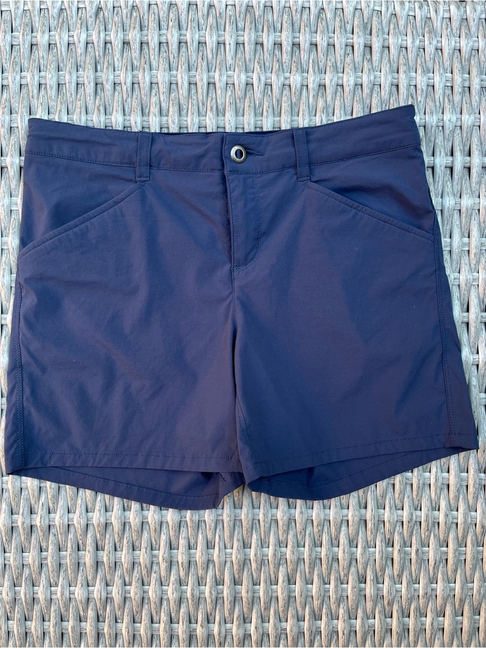 Patagonia Quandary Shorts size 4 - Picture 2 of 12